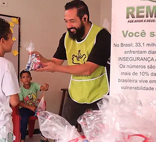 pascua-solidaria-REMAR-brasil-ayuda-social-esperanza-solidaridad-voluntariado-donaciones-b.jpeg